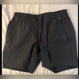 COPY - License to train short 6”